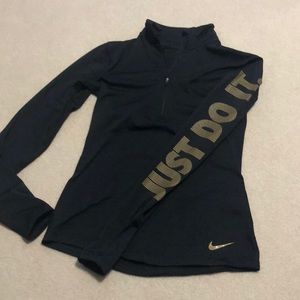 Nike long sleeve thermal quarter zip-up